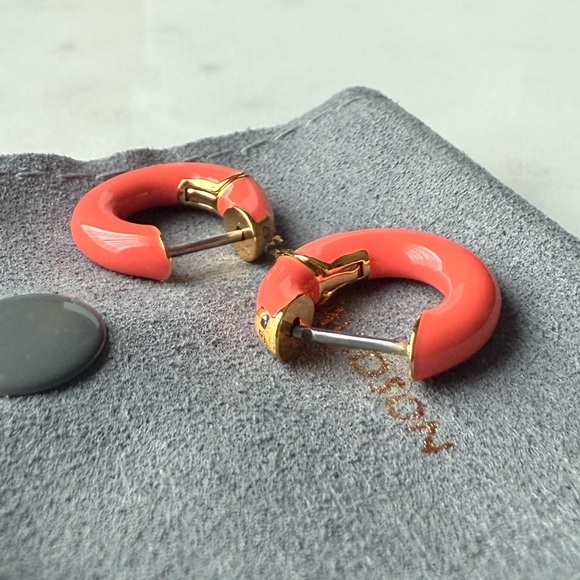 NWT Dean Davidson Coral Enamel Huggie Earrings - Picture 1 of 4
